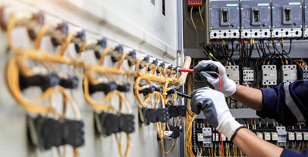 Professional Electrician technician working in Marshall County County, SD